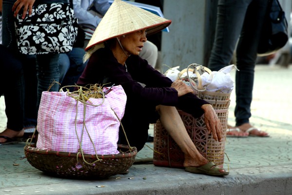 Chỉ ít giờ nữa thôi là bước sang thềm năm mới nhưng liệu cụ có được một cái Tết bình dị nhất không???